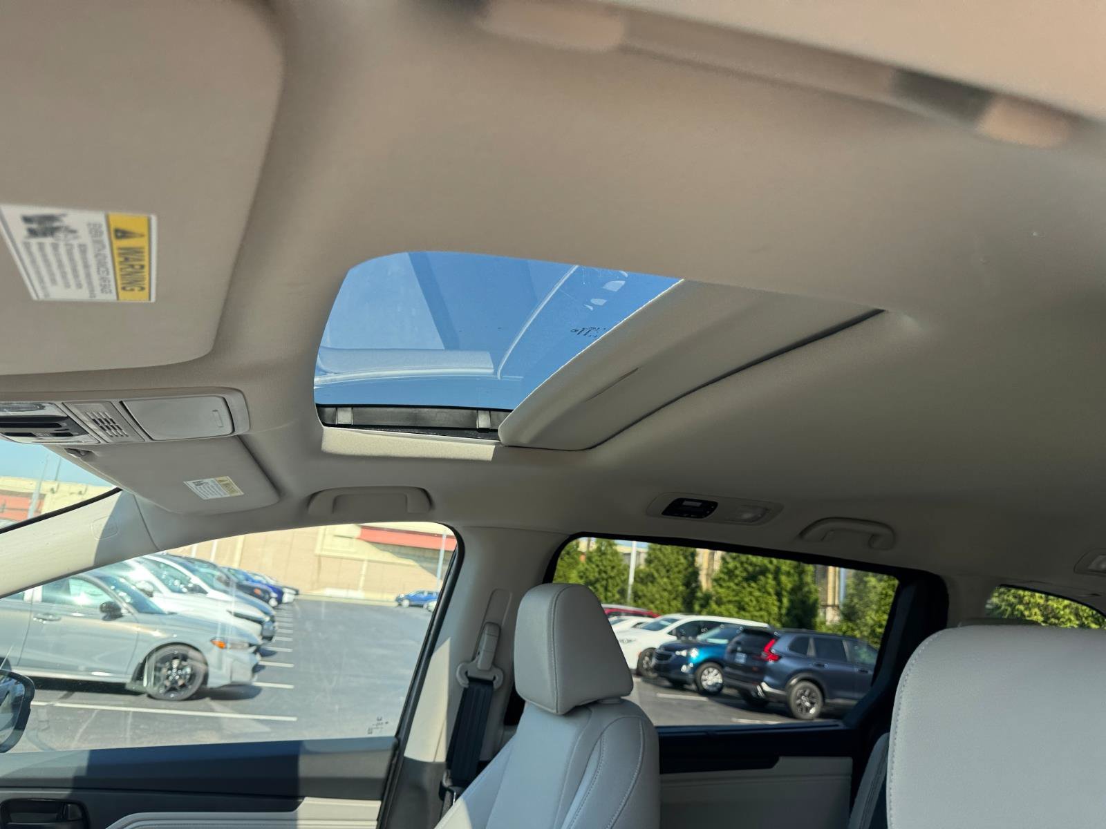 New 2027 Honda Odyssey EX-L image 14