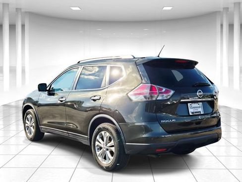 Used 2016 Nissan Rogue SV w/ SV Premium Package FWD image 3