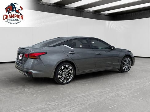 New 2026 Nissan Altima 2.5 SV w/ SV Premium Package FWD image 5