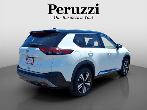 Certified 2023 Nissan Rogue SL AWD/4WD image 3