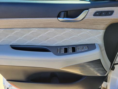 Used 2022 Hyundai Palisade Calligraphy image 24