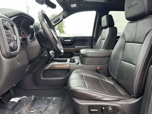 Used 2019 Chevrolet Silverado 1500 High Country image 22