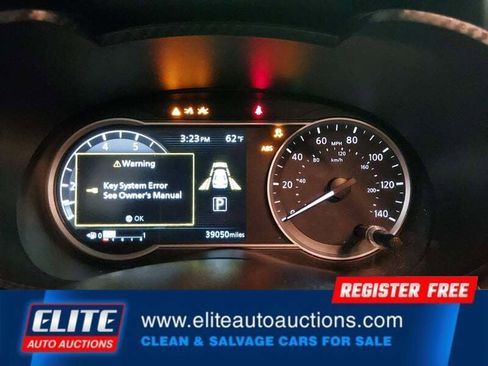 Used 2020 Nissan Versa SR FWD image 14