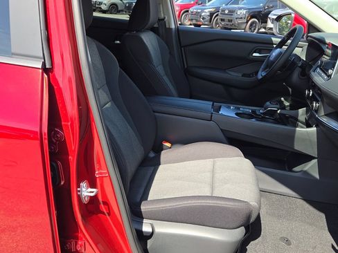 New 2026 Nissan Rogue SV FWD image 13