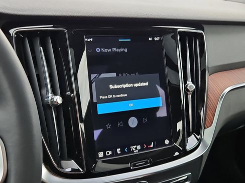 Used 2023 Volvo S60 B5 Plus w/ Climate Package image 18