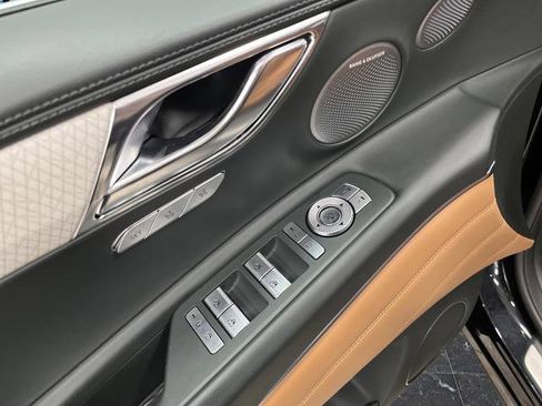 Used 2025 Genesis GV80 3.5T Advanced image 30