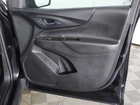 Used 2022 Chevrolet Equinox LT image 24