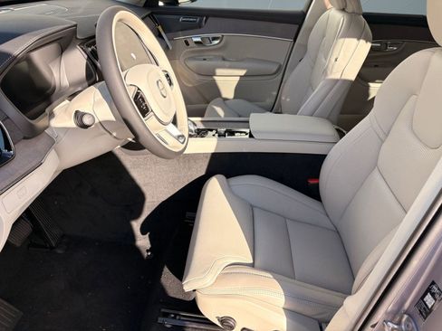 New 2026 Volvo XC90 B6 Ultra w/ Protection Package AWD/4WD image 5