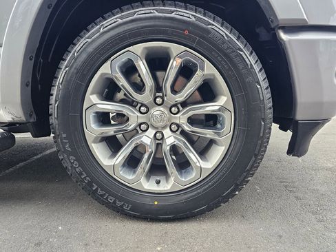 Used 2022 RAM 1500 Laramie w/ Sport Appearance Package AWD/4WD image 6