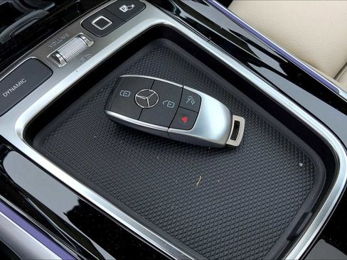 New 2025 Mercedes-Benz GLB 250 4MATIC image 21