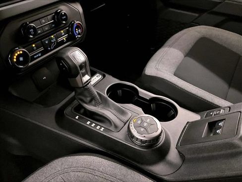 Used 2022 Ford Bronco 2-Door AWD/4WD image 16