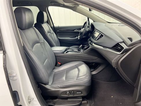 Used 2018 Buick Enclave Premium image 21