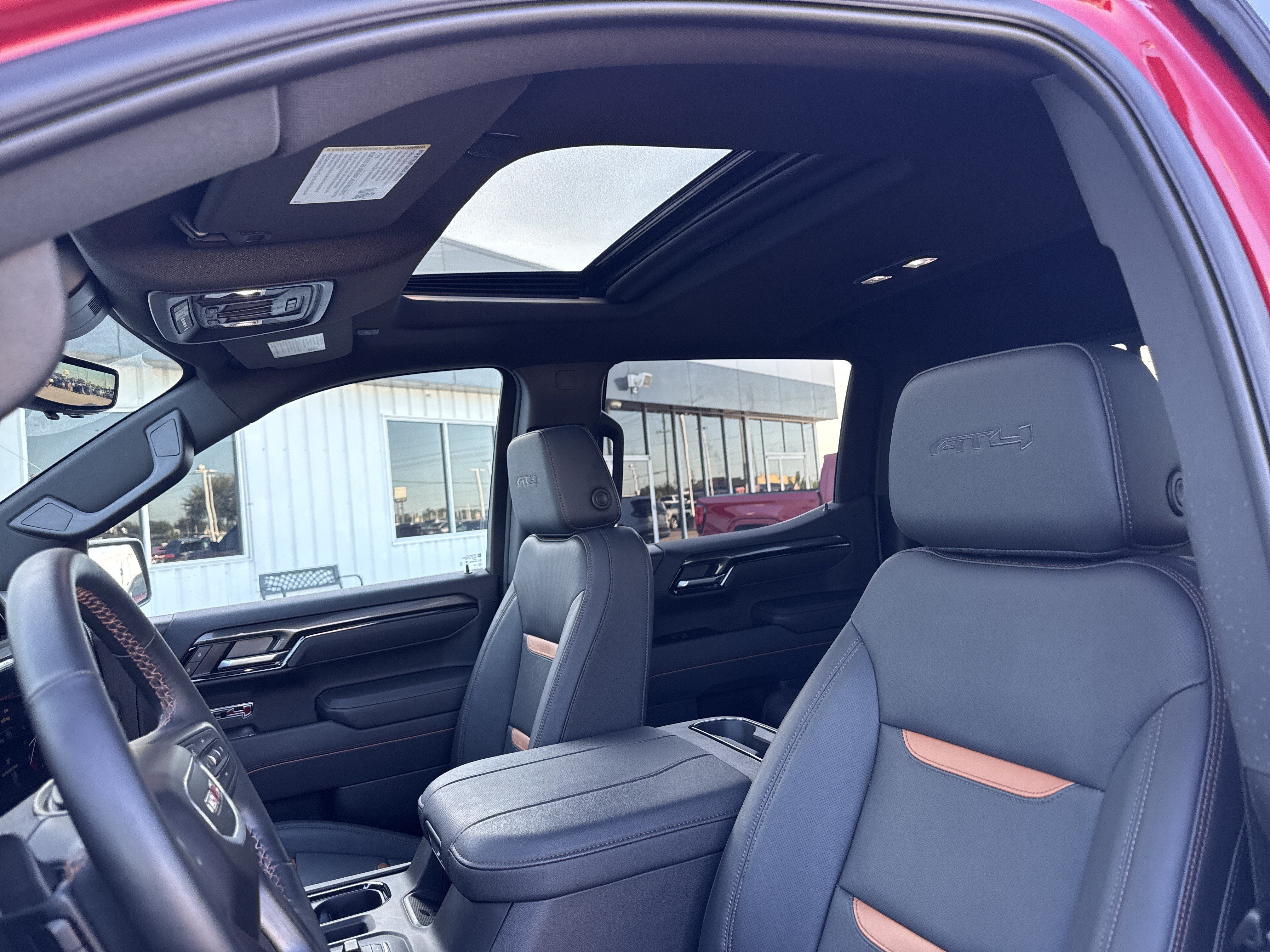 Used 2025 GMC Sierra 1500 AT4 w/ AT4 Premium Package AWD/4WD image 7