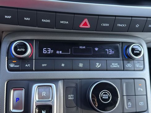 Used 2024 Hyundai Palisade Limited image 21