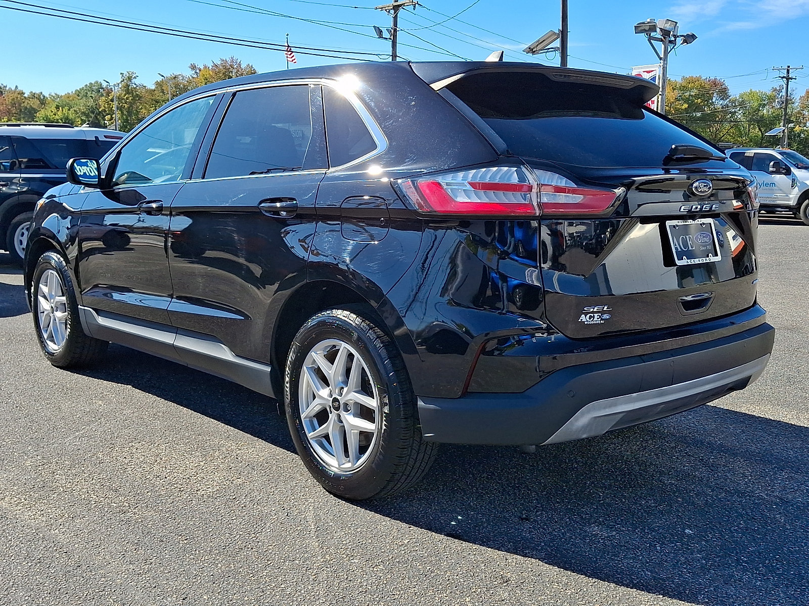 Certified 2024 Ford Edge SEL w/ Convenience Package AWD/4WD image 6