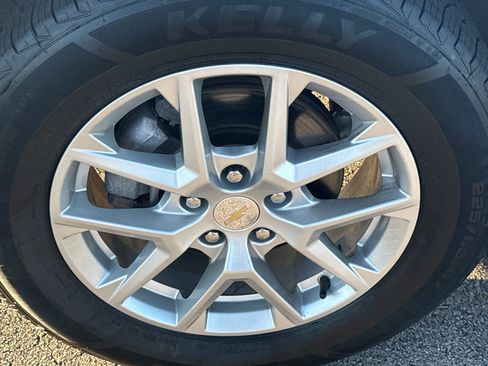 Certified 2023 Chevrolet Equinox LT AWD/4WD image 9
