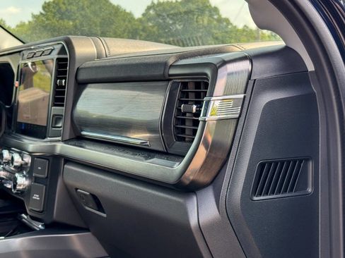 Used 2024 Ford F250 Lariat w/ Black Appearance Package image 11