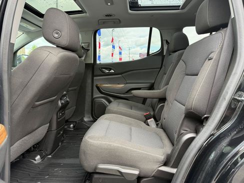 Used 2020 GMC Acadia SLE w/ Driver Convenience Package FWD image 10