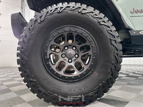 Used 2023 Jeep Wrangler Unlimited Rubicon w/ Xtreme 35 Tire Package image 12