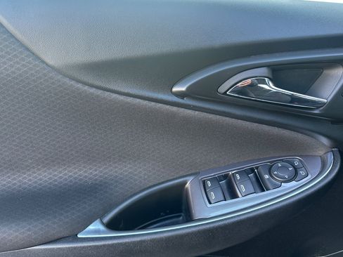 Used 2022 Chevrolet Malibu LT image 10