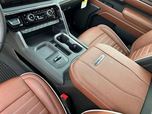 New 2025 GMC Sierra 2500 Denali Ultimate w/ Max Trailering Package image 20