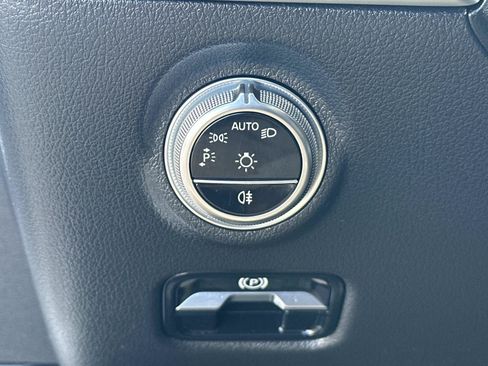 Used 2024 Mercedes-Benz C 300 4MATIC Sedan image 27