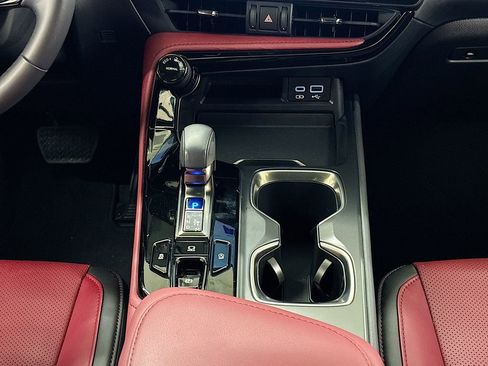 Used 2023 Lexus NX 250 FWD w/ Towing Package (2000 Lbs) image 13