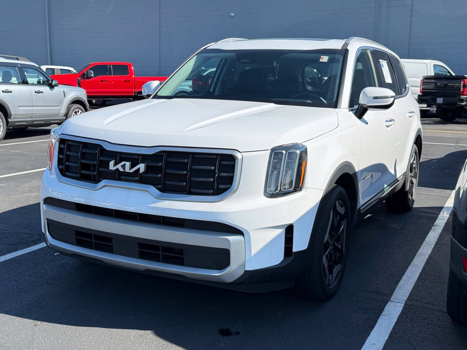 Used 2024 Kia Telluride S w/ S Sunroof Package AWD/4WD image 6
