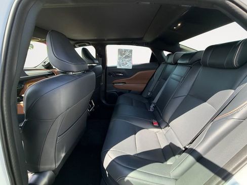 Certified 2026 Toyota Crown Limited w/ Carpet Mat Package (TMS) image 10