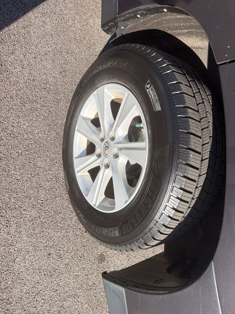 Used 2013 Toyota Highlander FWD w/ Cold Weather Pkg image 27