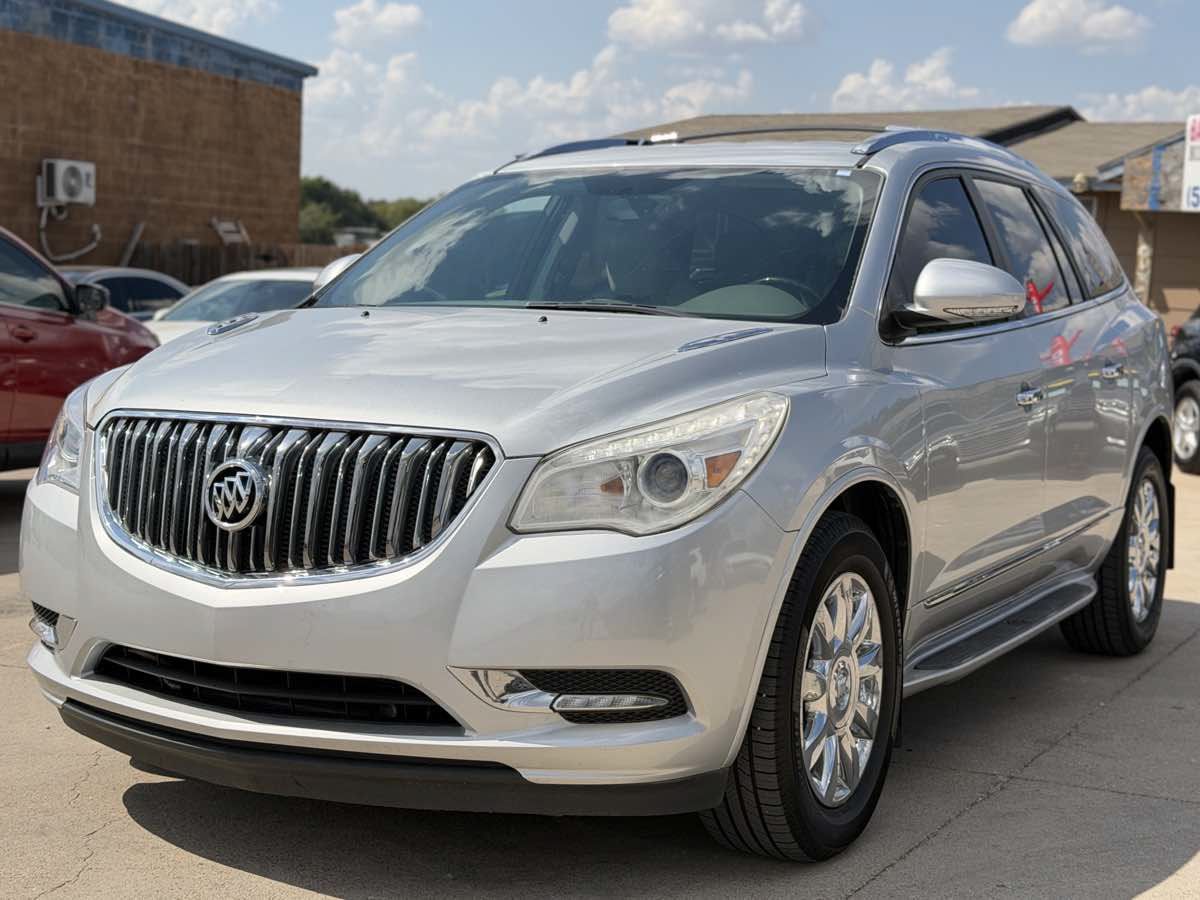 Used 2015 Buick Enclave Leather FWD image 3