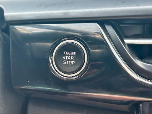 Used 2025 Kia Seltos S image 23