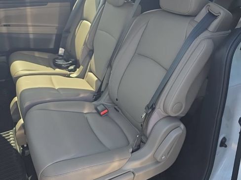 Used 2024 Honda Odyssey Touring image 10