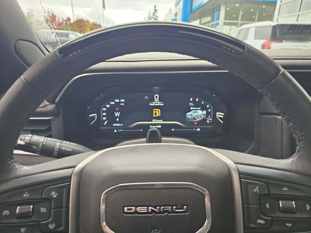 Used 2024 GMC Yukon Denali w/ Denali Reserve Package AWD/4WD image 27
