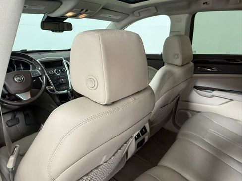 Used 2012 Cadillac SRX Luxury image 36