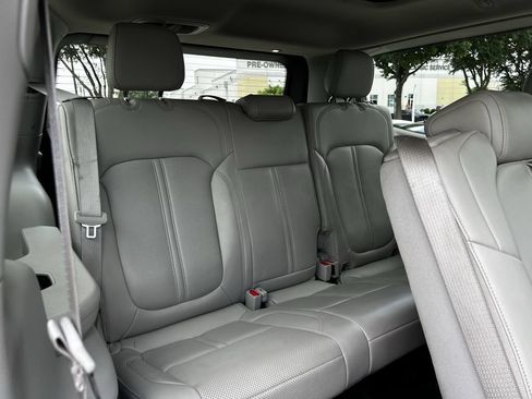 Used 2022 Jeep Wagoneer Series II w/ Premium Group I RWD image 35