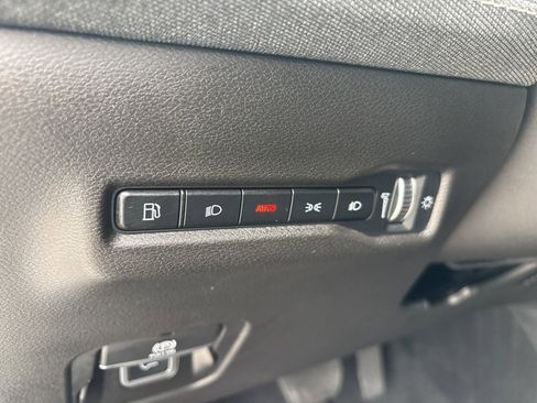 New 2026 Jeep Cherokee Laredo image 13