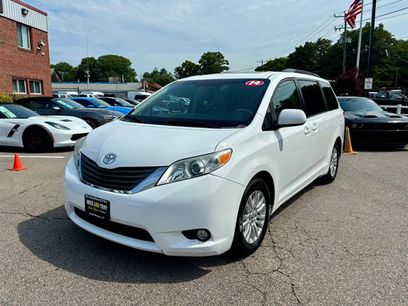 Used 2014 Toyota Sienna XLE