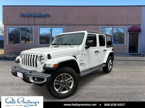 Used 2019 Jeep Wrangler Unlimited Sahara w/ Cold Weather Group AWD/4WD image 1