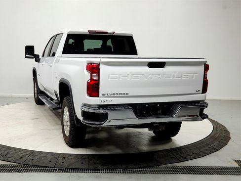 Used 2023 Chevrolet Silverado 2500 LT w/ Convenience Package image 6