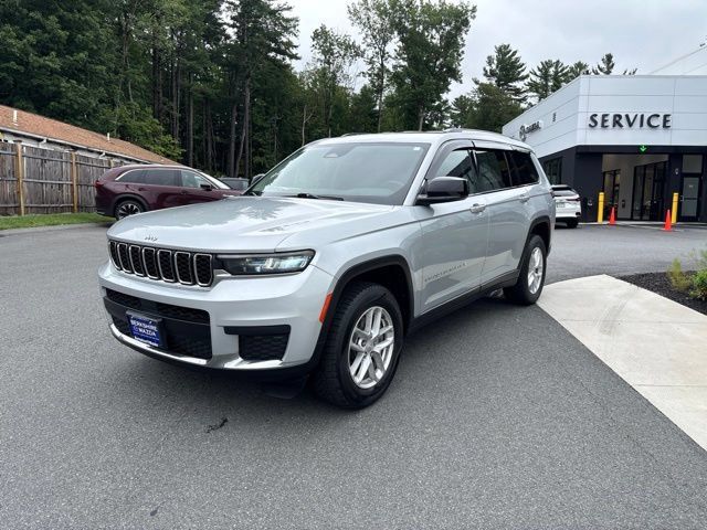 Used 2021 Jeep Grand Cherokee L Laredo w/ Luxury Tech Group I AWD/4WD image 11
