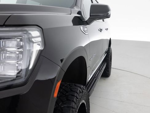 Used 2022 GMC Yukon XL SLT w/ SLT Luxury Package image 49