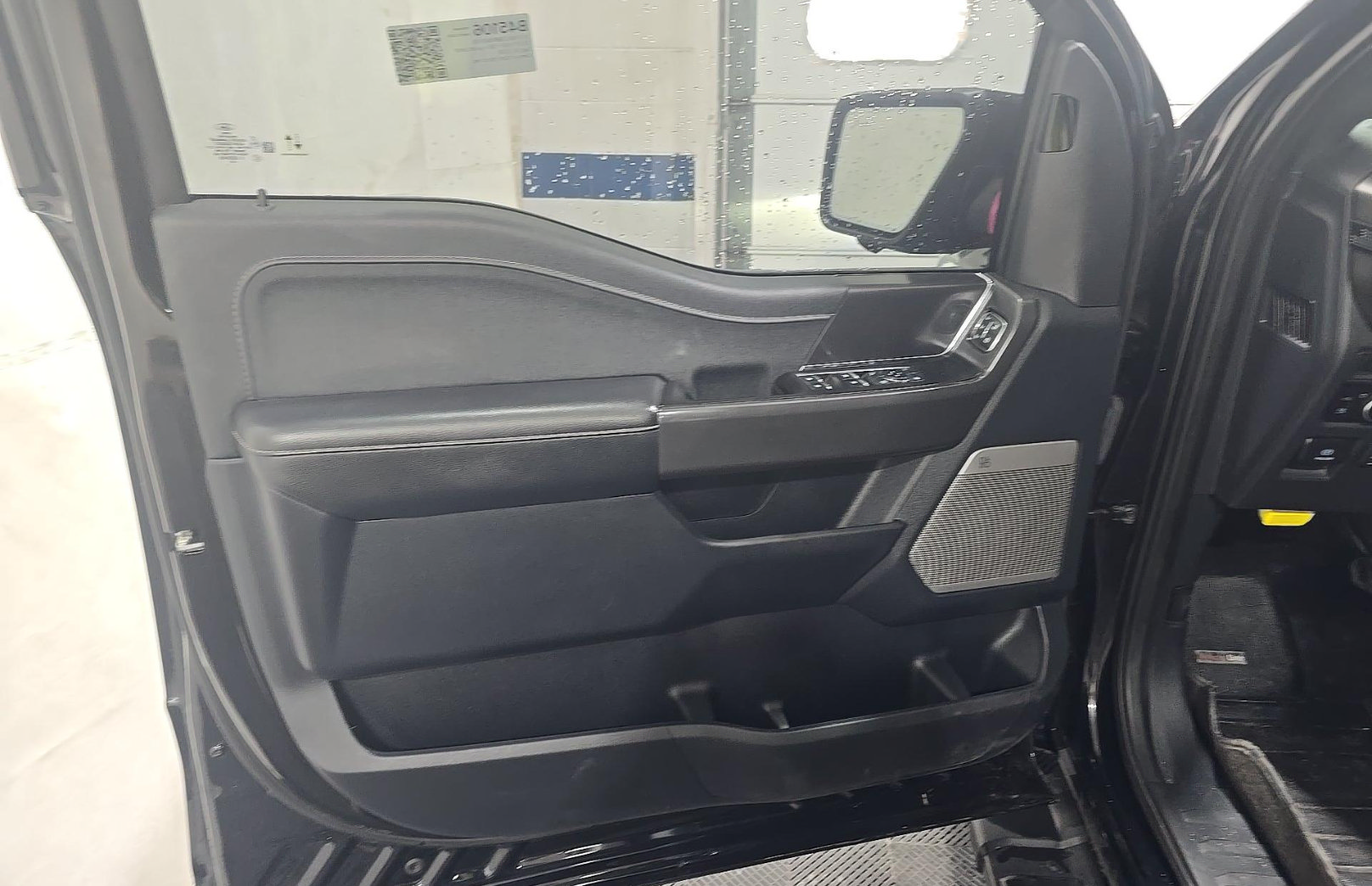 Used 2024 Ford F150 Lariat AWD/4WD image 9