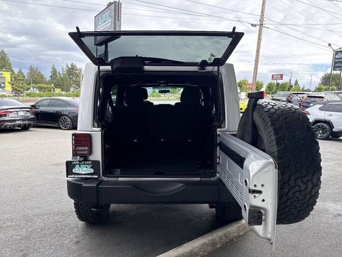 Used 2011 Jeep Wrangler Unlimited Sport AWD/4WD image 6