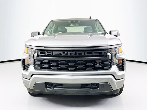 Used 2025 Chevrolet Silverado 1500 Custom RWD image 5