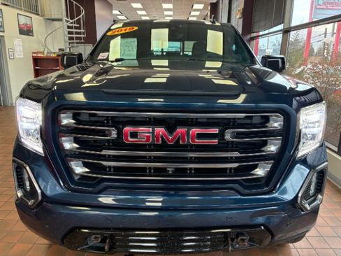 Used 2019 GMC Sierra 1500 AT4 w/ Off Road Performance Package image 5