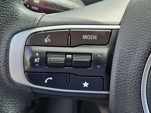 Used 2025 Kia Sportage LX FWD image 25