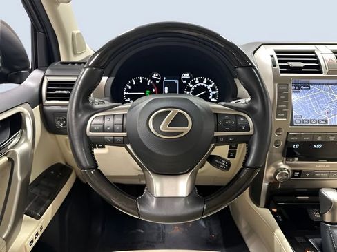 Used 2021 Lexus GX 460 Premium w/ Premium Package AWD/4WD image 16