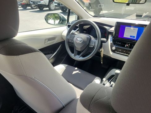 Used 2026 Toyota Corolla LE image 14