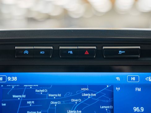 Certified 2023 Ford F150 Lariat w/ Equipment Group 502A High image 29